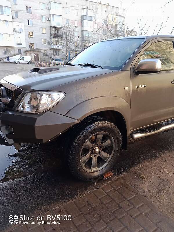 Пикап Toyota Hilux 2010 в Прилуках