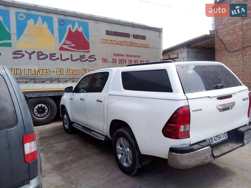 Пікап Toyota Hilux 2017 в Хмільнику