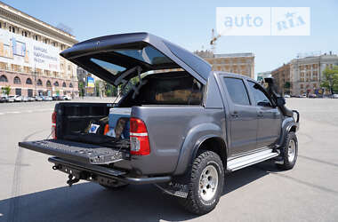 Пикап Toyota Hilux 2012 в 