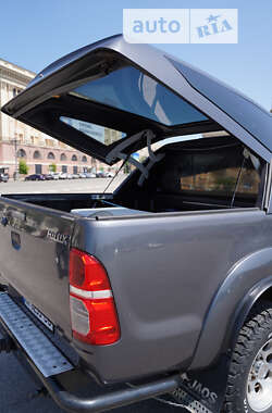 Пикап Toyota Hilux 2012 в 