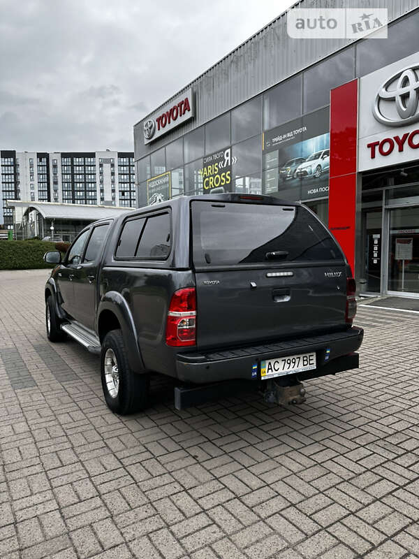 Пікап Toyota Hilux 2011 в Луцьку