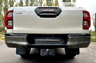 Пікап Toyota Hilux 2022 в 
