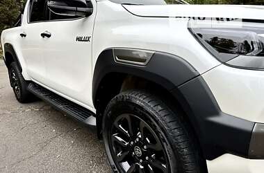 Пікап Toyota Hilux 2022 в 