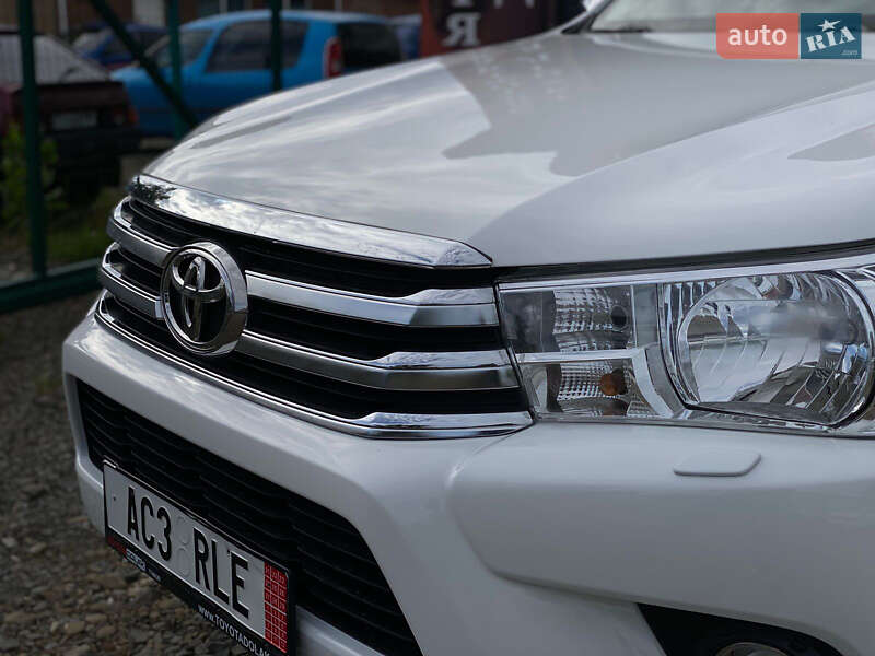 Пикап Toyota Hilux 2017 в Ужгороде
