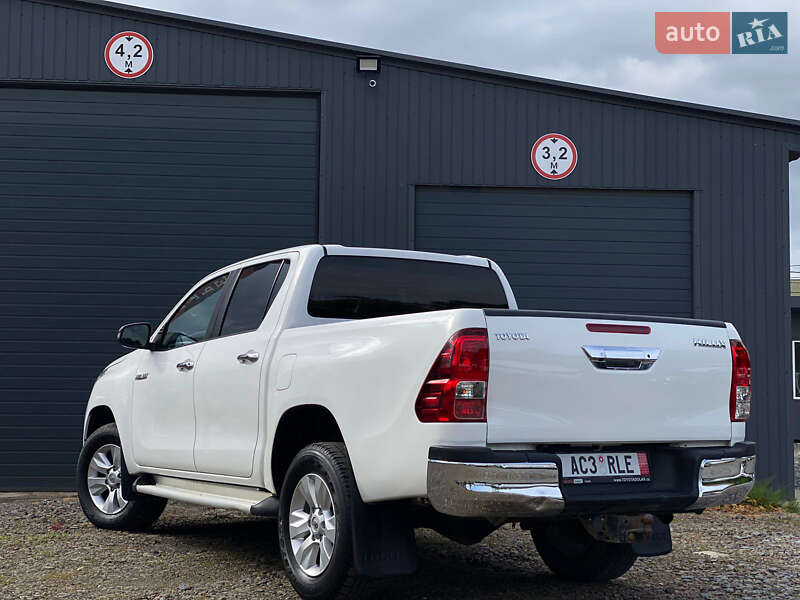 Пикап Toyota Hilux 2017 в Ужгороде