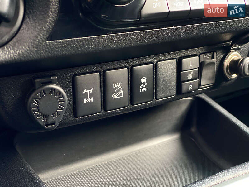 Пикап Toyota Hilux 2017 в Ужгороде