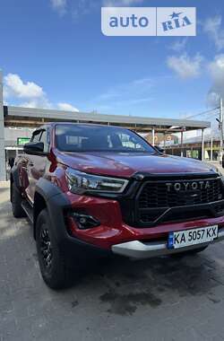 Пикап Toyota Hilux 2023 в Киеве