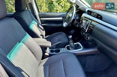 Пикап Toyota Hilux 2015 в 