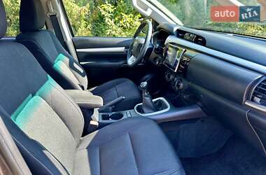 Пикап Toyota Hilux 2015 в 
