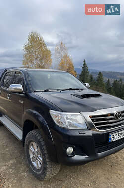 Пикап Toyota Hilux 2013 в Славском