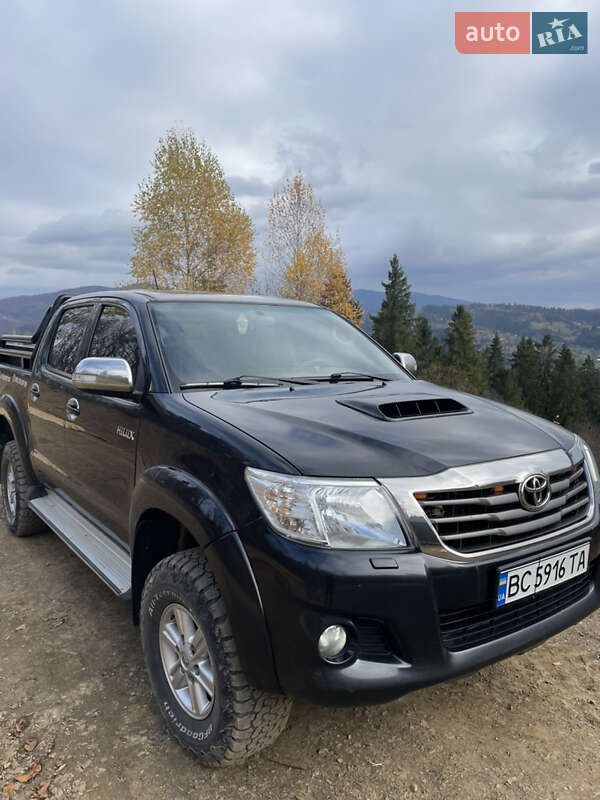 Toyota Hilux 2013