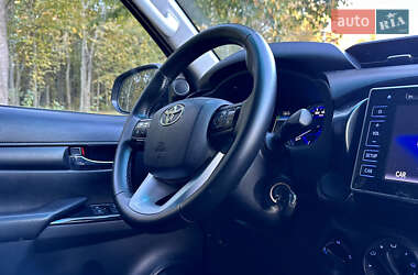 Пикап Toyota Hilux 2015 в Луцке