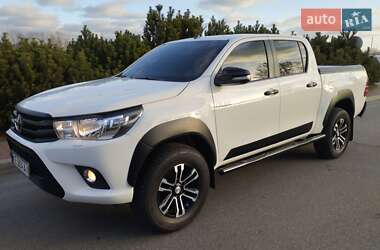 Пикап Toyota Hilux 2017 в Киеве