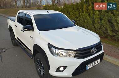 Пикап Toyota Hilux 2017 в Киеве