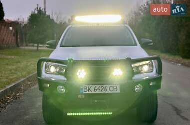 Пікап Toyota Hilux 2016 в Рівному