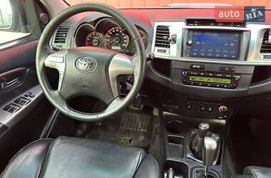 Пикап Toyota Hilux 2014 в Киеве