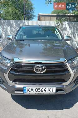 Пикап Toyota Hilux 2023 в Днепре