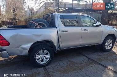 Пикап Toyota Hilux 2017 в 