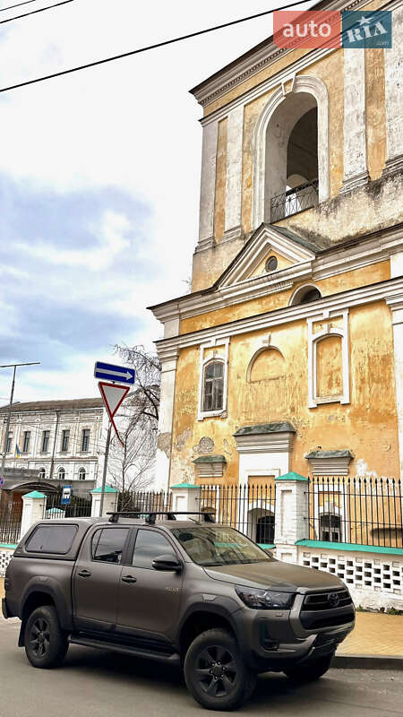 Пікап Toyota Hilux 2022 в Києві