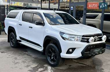 Пикап Toyota Hilux 2019 в 