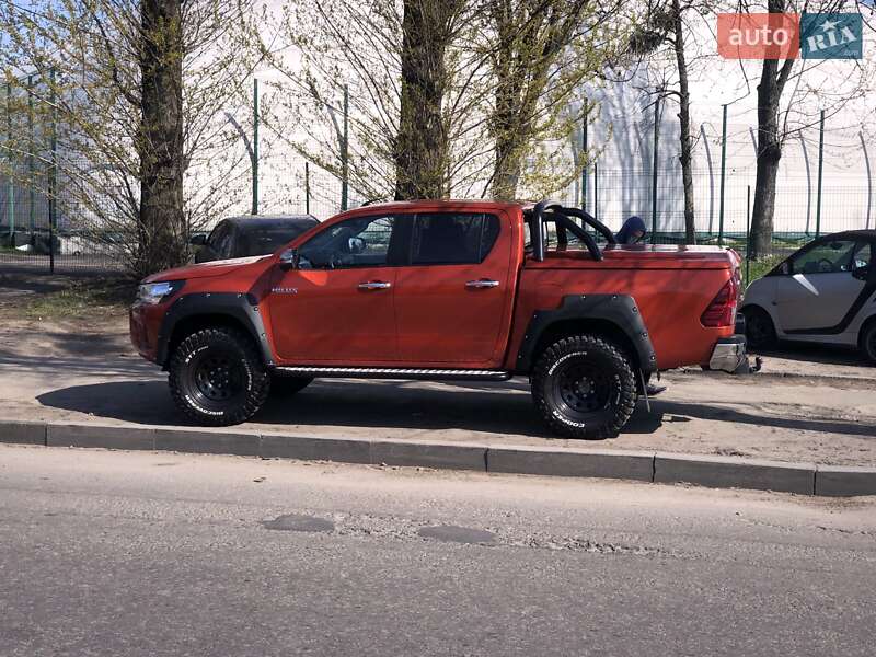 Пикап Toyota Hilux 2017 в Киеве