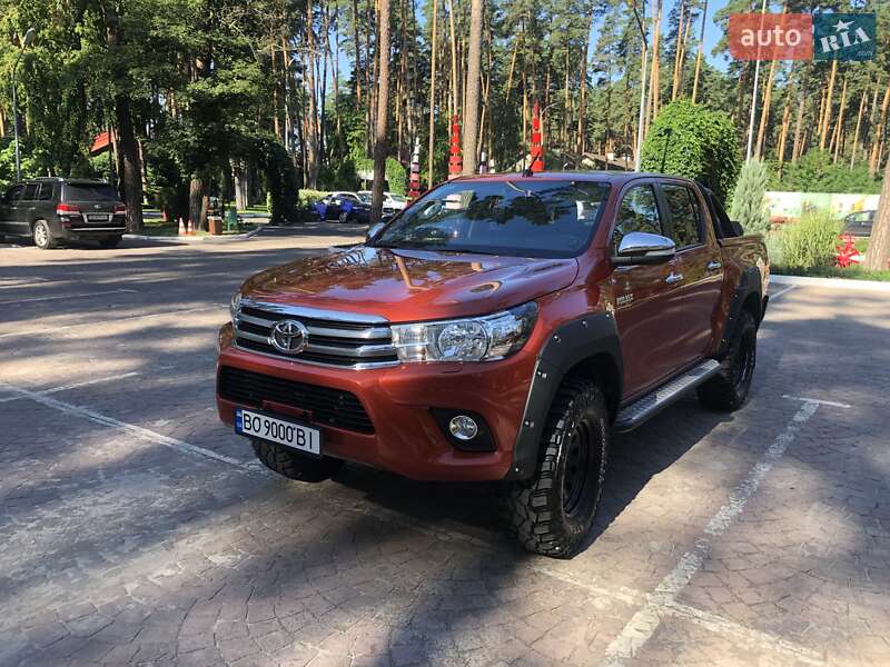 Пикап Toyota Hilux 2017 в Киеве