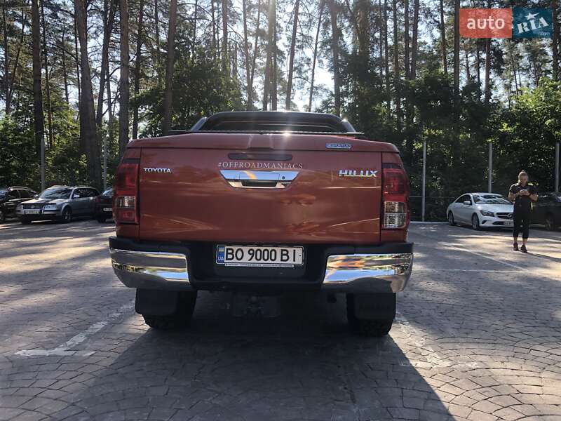 Пикап Toyota Hilux 2017 в Киеве