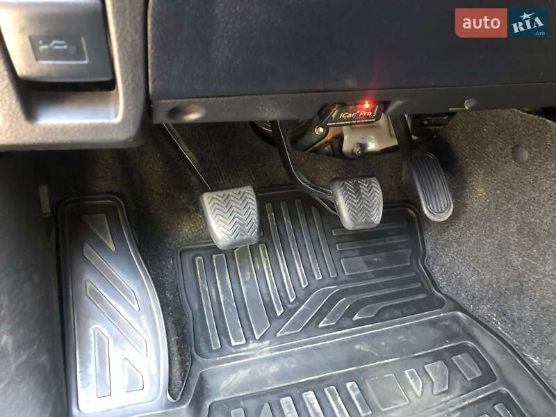 Пикап Toyota Hilux 2017 в Киеве