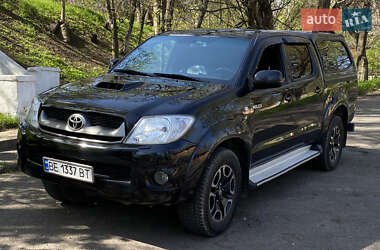 Пикап Toyota Hilux 2011 в 