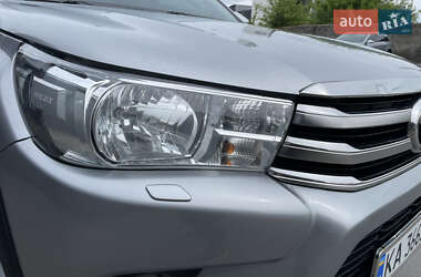 Пікап Toyota Hilux 2017 в 