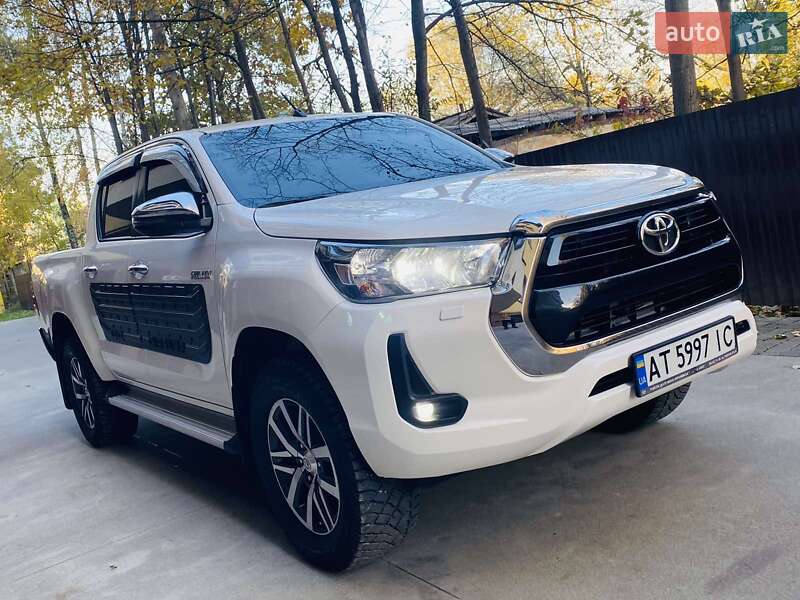 Toyota Hilux 2021