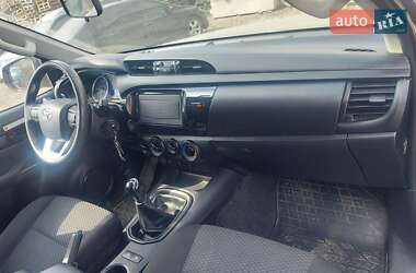 Пикап Toyota Hilux 2019 в 