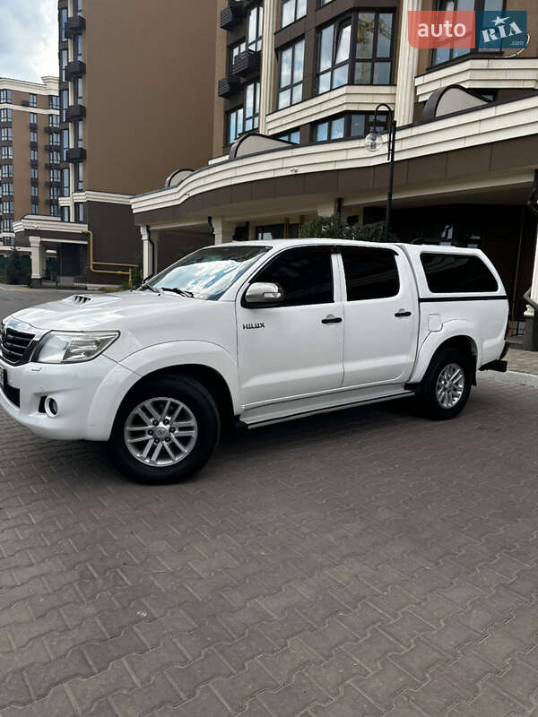 Toyota Hilux 2014