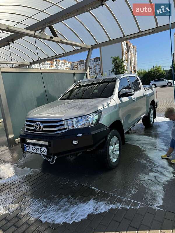 Пикап Toyota Hilux 2017 в Ивано-Франковске