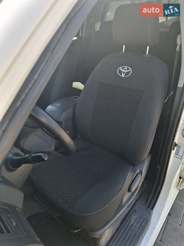 Пікап Toyota Hilux 2013 в Черкасах
