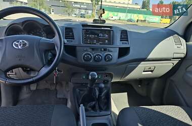 Пикап Toyota Hilux 2013 в 