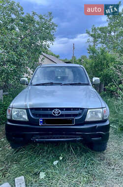Пикап Toyota Hilux 2003 в Обухове