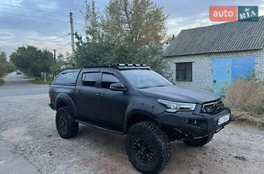 Пікап Toyota Hilux 2021 в  Пікап Toyota Hilux 2021 в