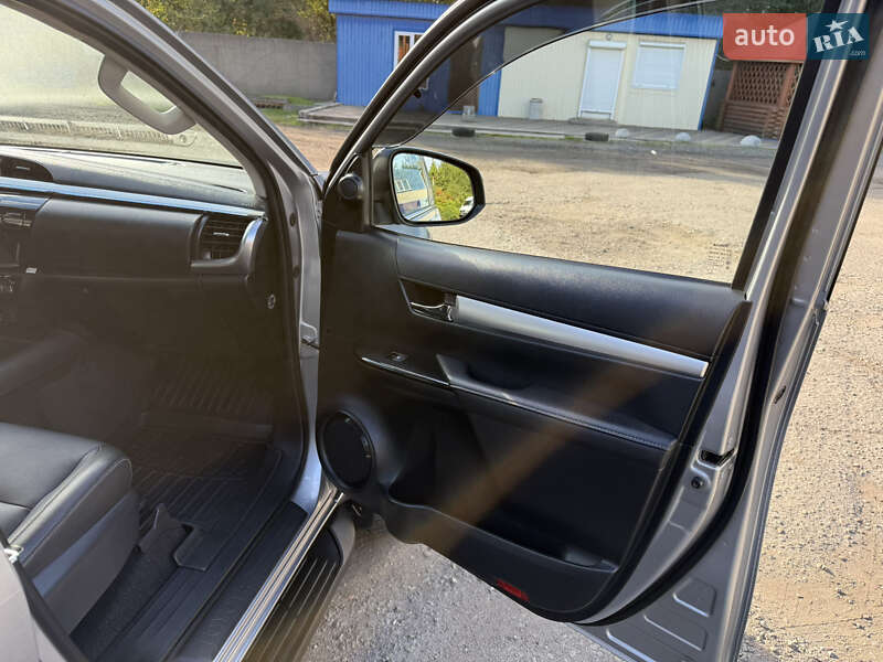 Пикап Toyota Hilux 2021 в Днепре