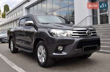 Пикап Toyota Hilux 2016 в 