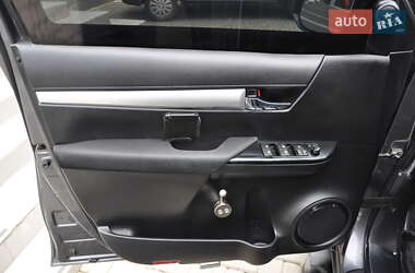 Пикап Toyota Hilux 2016 в 