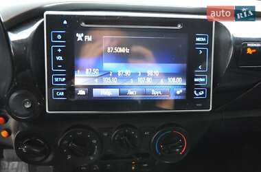 Пикап Toyota Hilux 2016 в 