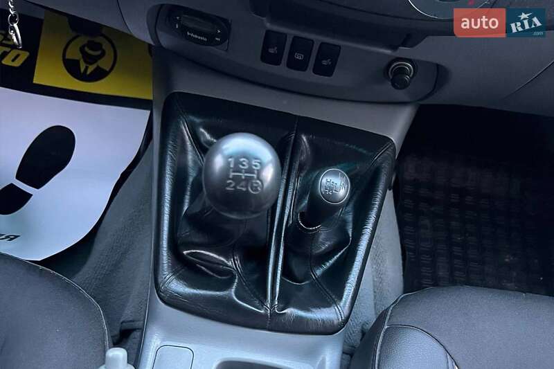 Пікап Toyota Hilux 2011 в Івано-Франківську