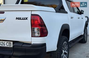 Пикап Toyota Hilux 2016 в 