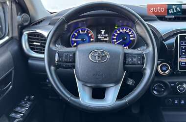 Пикап Toyota Hilux 2016 в 