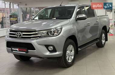 Пикап Toyota Hilux 2018 в 