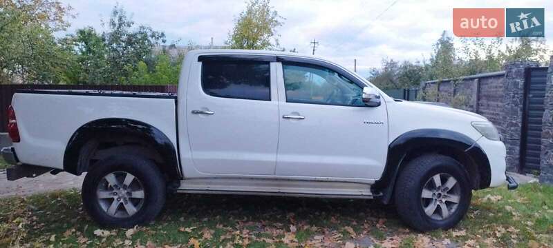 Пікап Toyota Hilux 2012 в Андрушівці