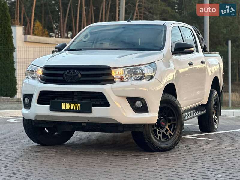 Пикап Toyota Hilux 2017 в Киеве