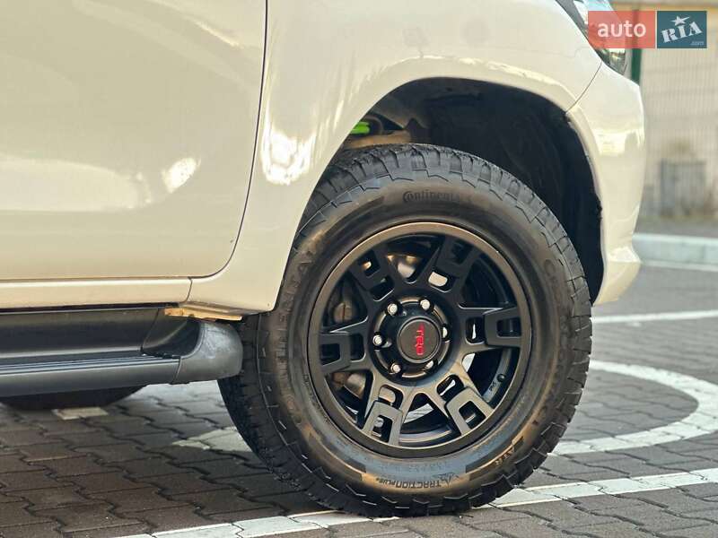 Пикап Toyota Hilux 2017 в Киеве