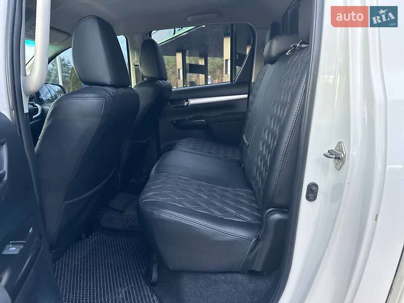 Пикап Toyota Hilux 2017 в Киеве